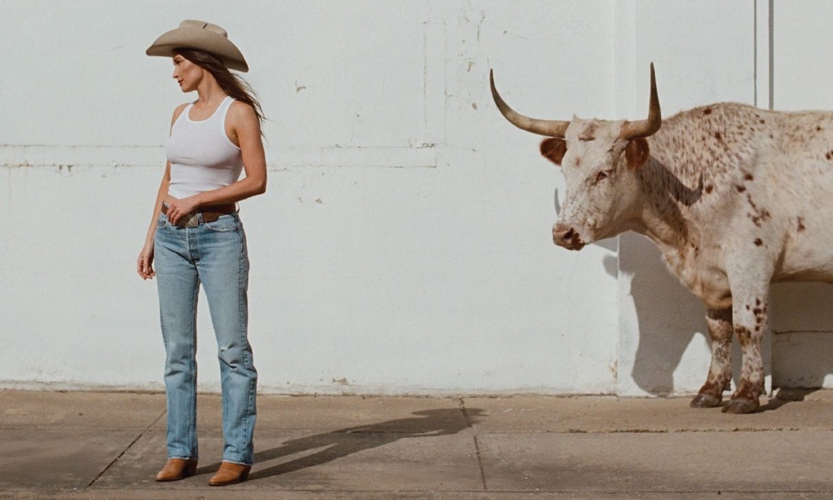 “We Lost Touch For Years” — Kacey Musgraves Reveals Why She Finally Reached Out To Miranda Lambert To Write “Horses & Divorces” | Whiskey Riff