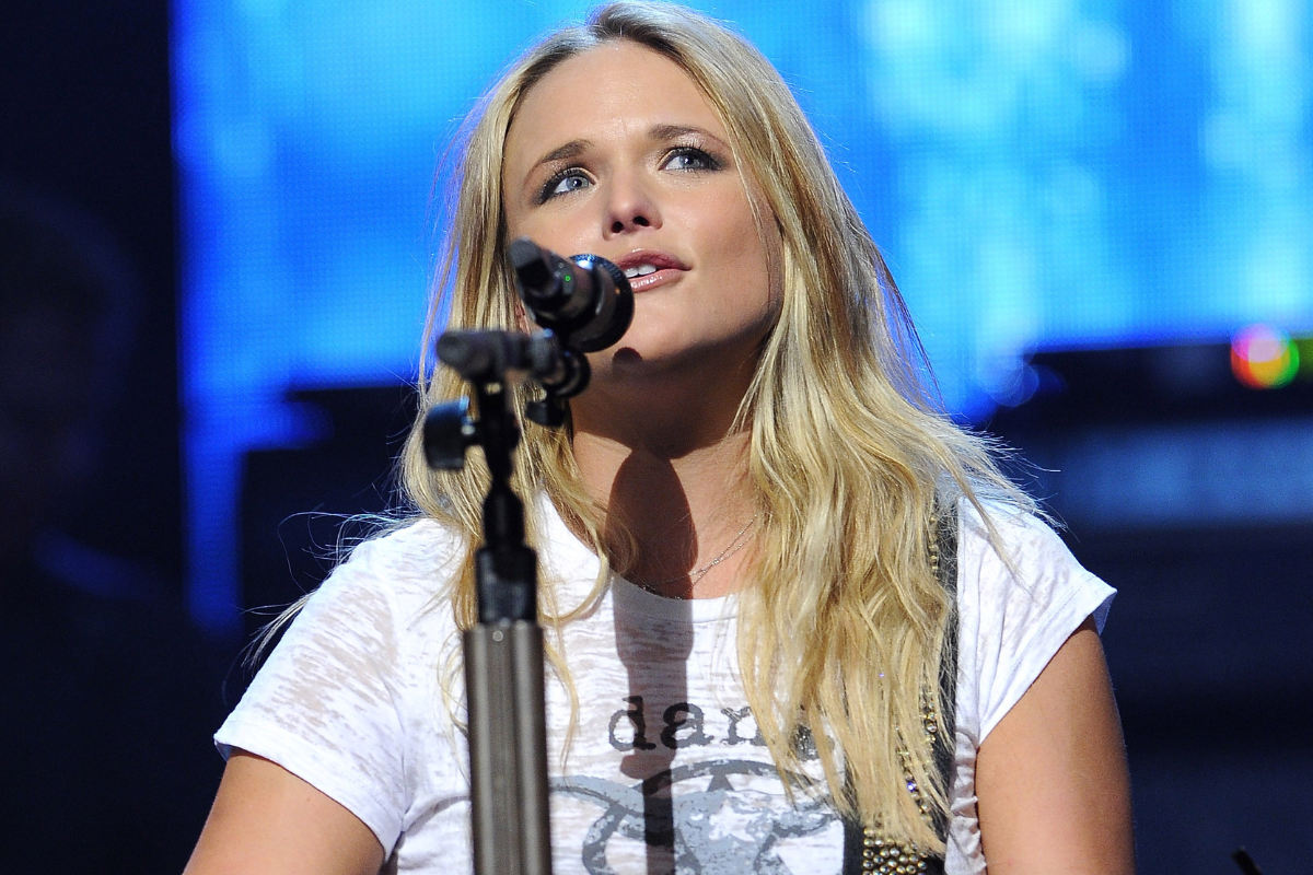 12 Best Country Songs about Home and Hometowns