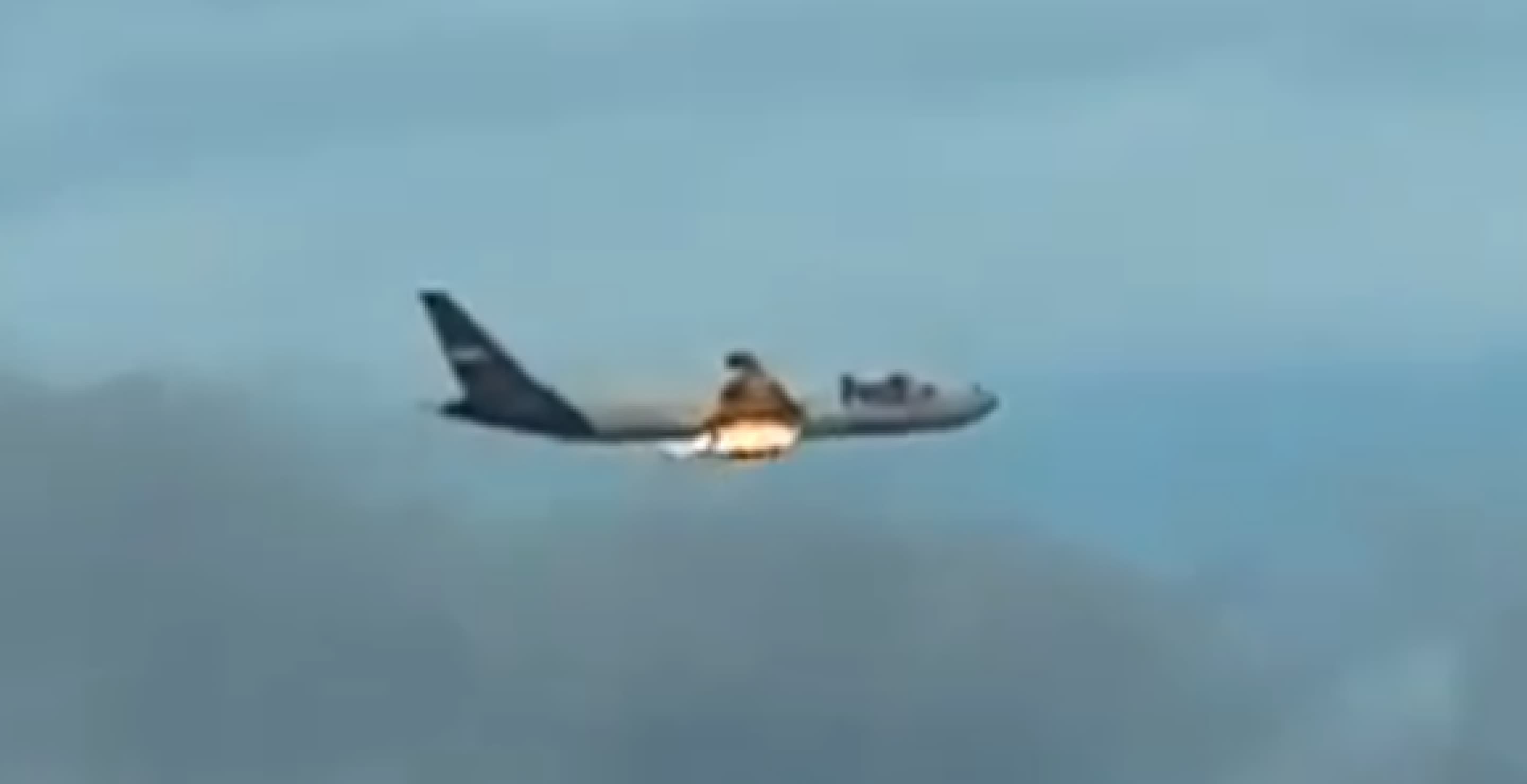 FedEx Plane's Engine Explodes Moments After Takeoff, Forcing Emergency Landing - Wide Open Country