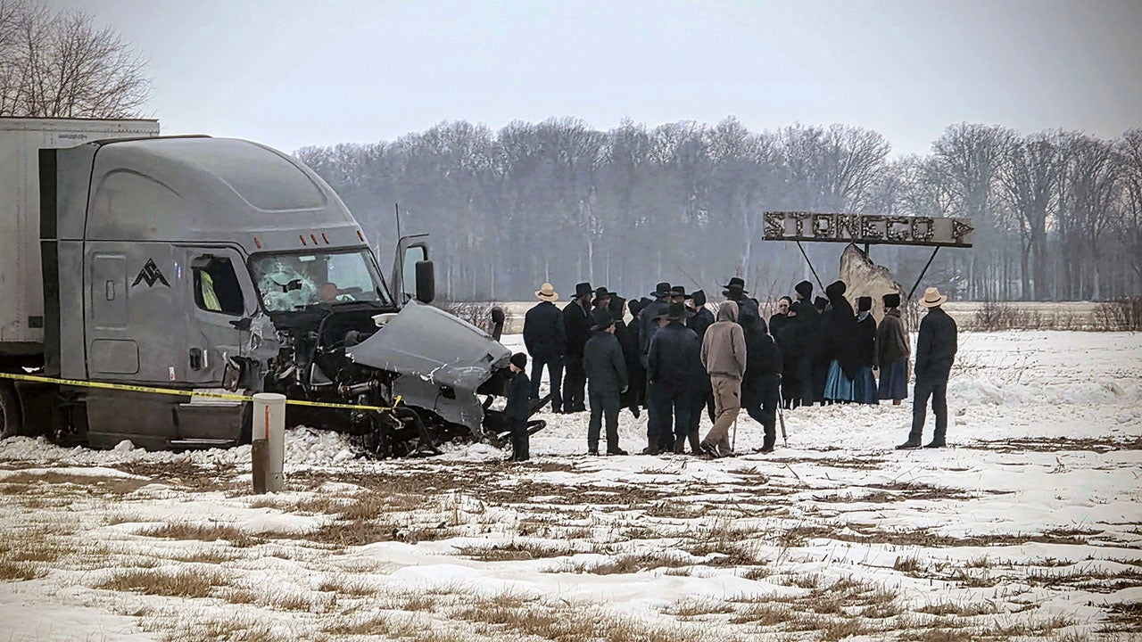 Four dead in Jay County crash involving semis and van - Indianapolis News | Indiana Weather | Indiana Traffic | WISH-TV |