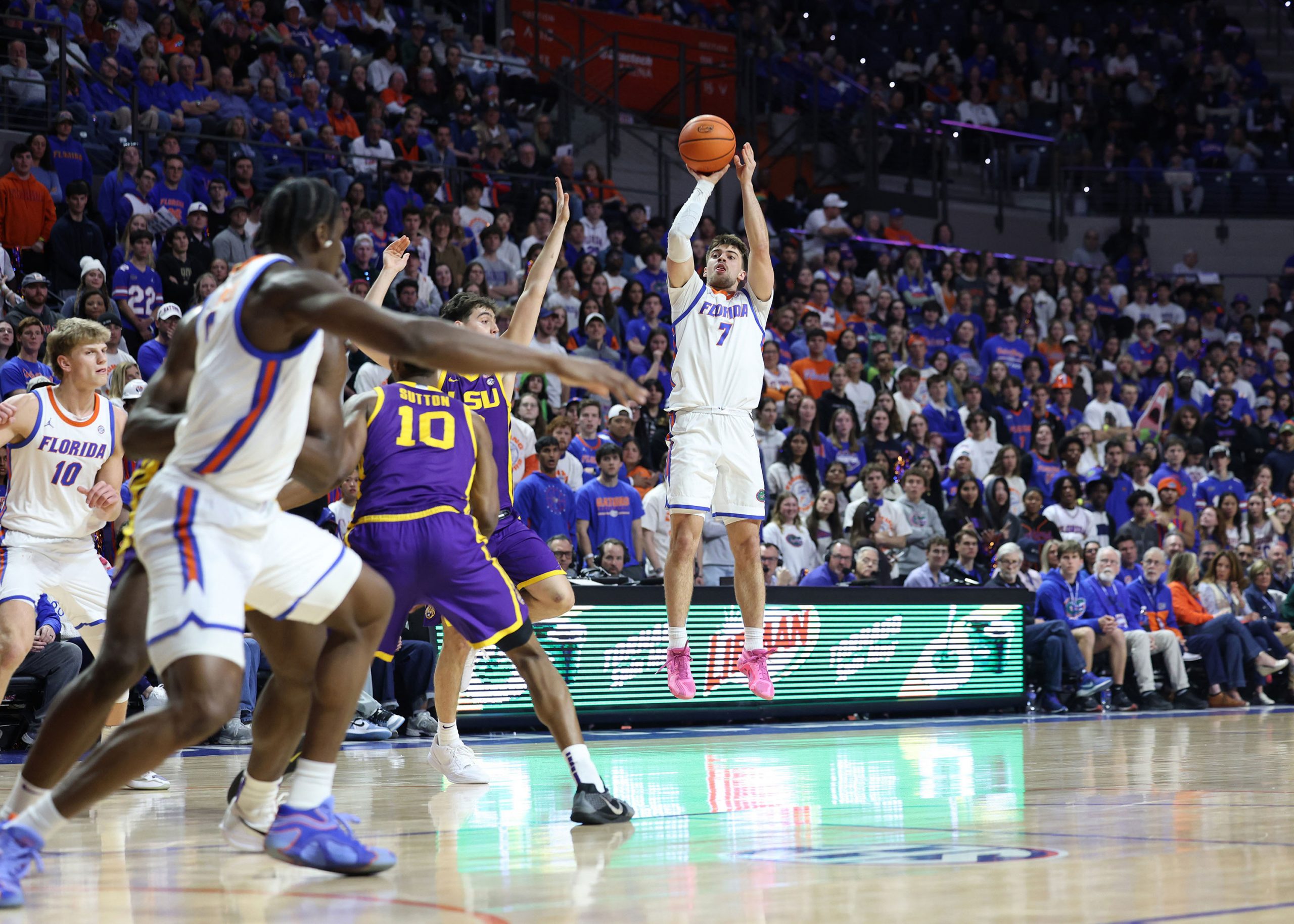 Heat From Deep: Can Urban Klavzar Catching Fire Ignite Gators Guards? - WRUF 98.1 FM | 850 AM | 103.7 HD2 ESPN