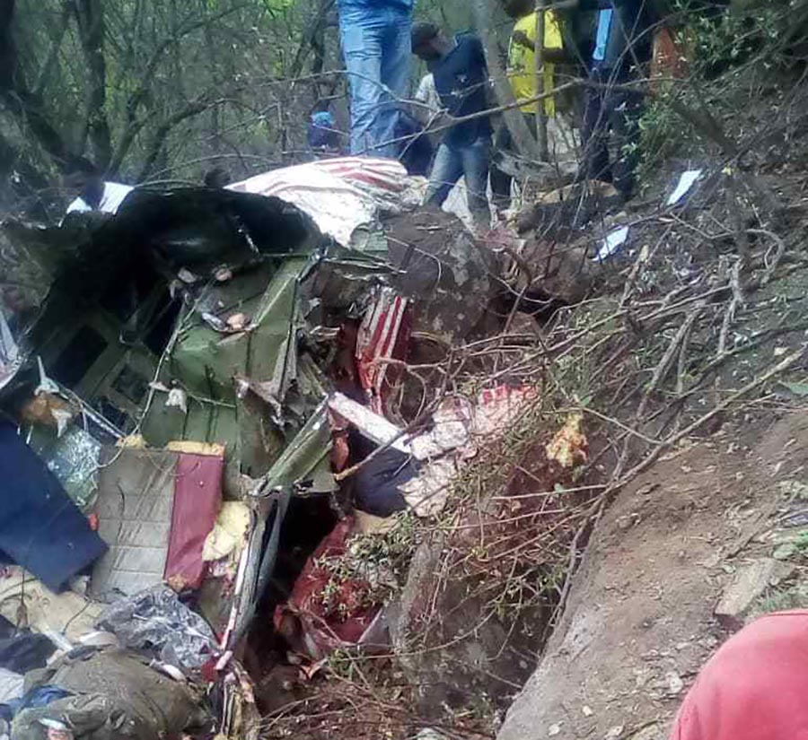 4 Finnish tourists and Zimbabwean pilot killed in Masvingo plane crash - Zimbabwe News Now