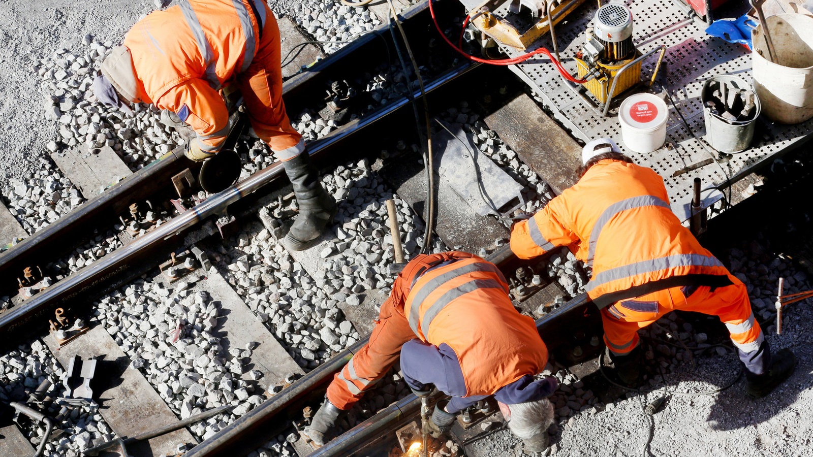 Bahnstrecke Köln-Wuppertal-Hagen gesperrt: Alle Infos - Rheinland - Nachrichten - WDR