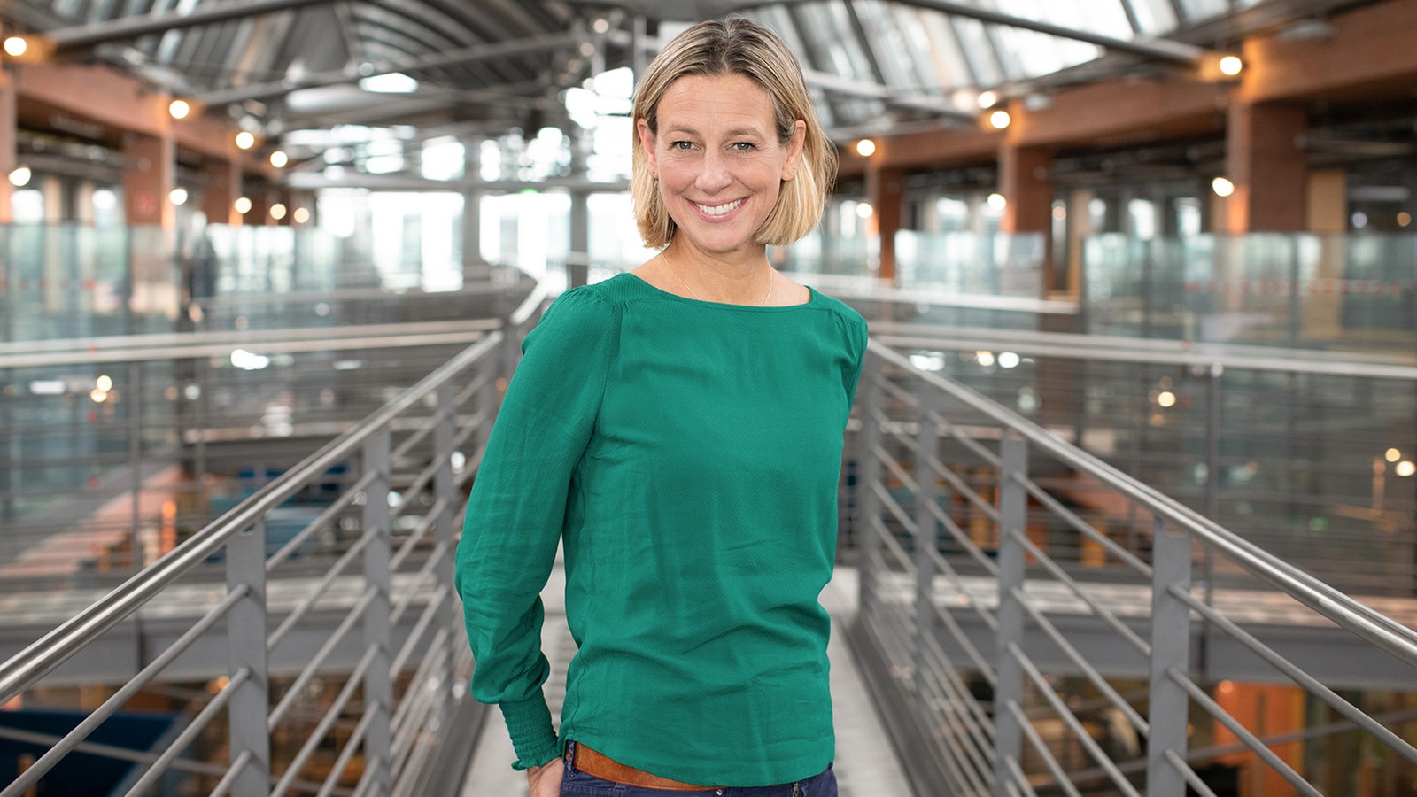 Jessica Häusler - Formatverantwortliche Redakteurin im Newsroom (PB Aktuelles) - Nachrichten - WDR