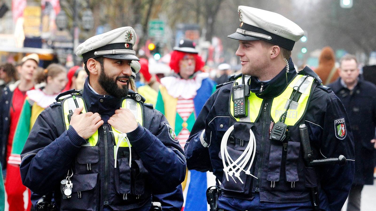 Sicherheit an Karneval: Vorkehrungen und eigener Schutz - Nachrichten - WDR
