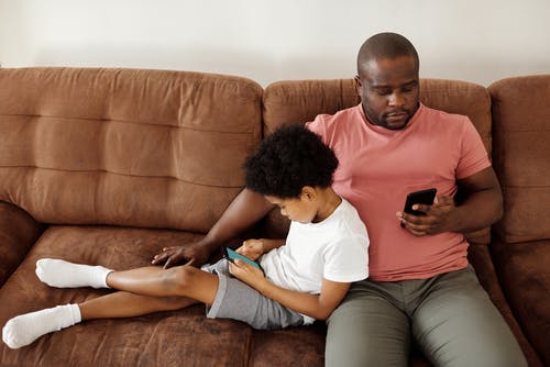 How is parental mediation related to children’s digital skills? What is the relation between digital skills and exposure to online risks?